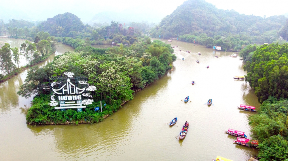Hà Nội: Tạo đột phá khai thác tiềm năng du lịch chùa Hương