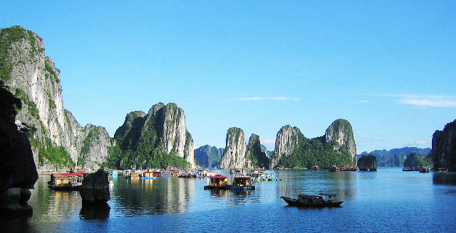 Quảng Ninh: Mở thêm nhiều tuyến, điểm du lịch trên Vịnh Bái Tử Long