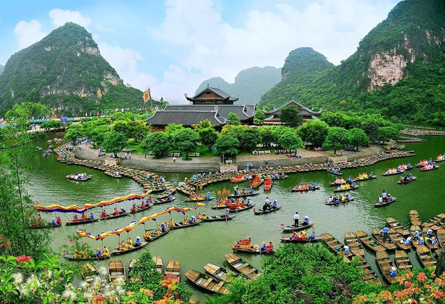 Đưa quần thể Danh thắng Tràng An - Ninh Bình trở thành khu du lịch hấp dẫn của Việt Nam và quốc tế