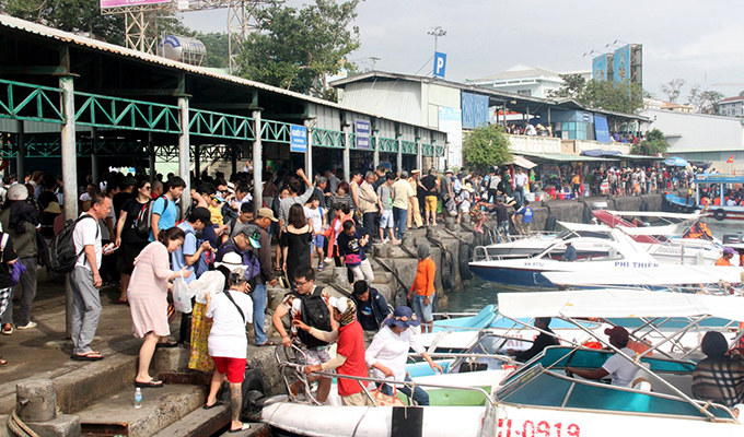 Nha Trang: Tour biển đảo hút du khách