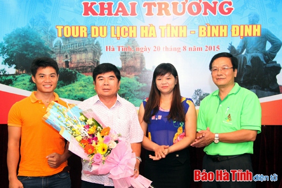 Khai trương Tour du lịch Hà Tĩnh - Bình Định
